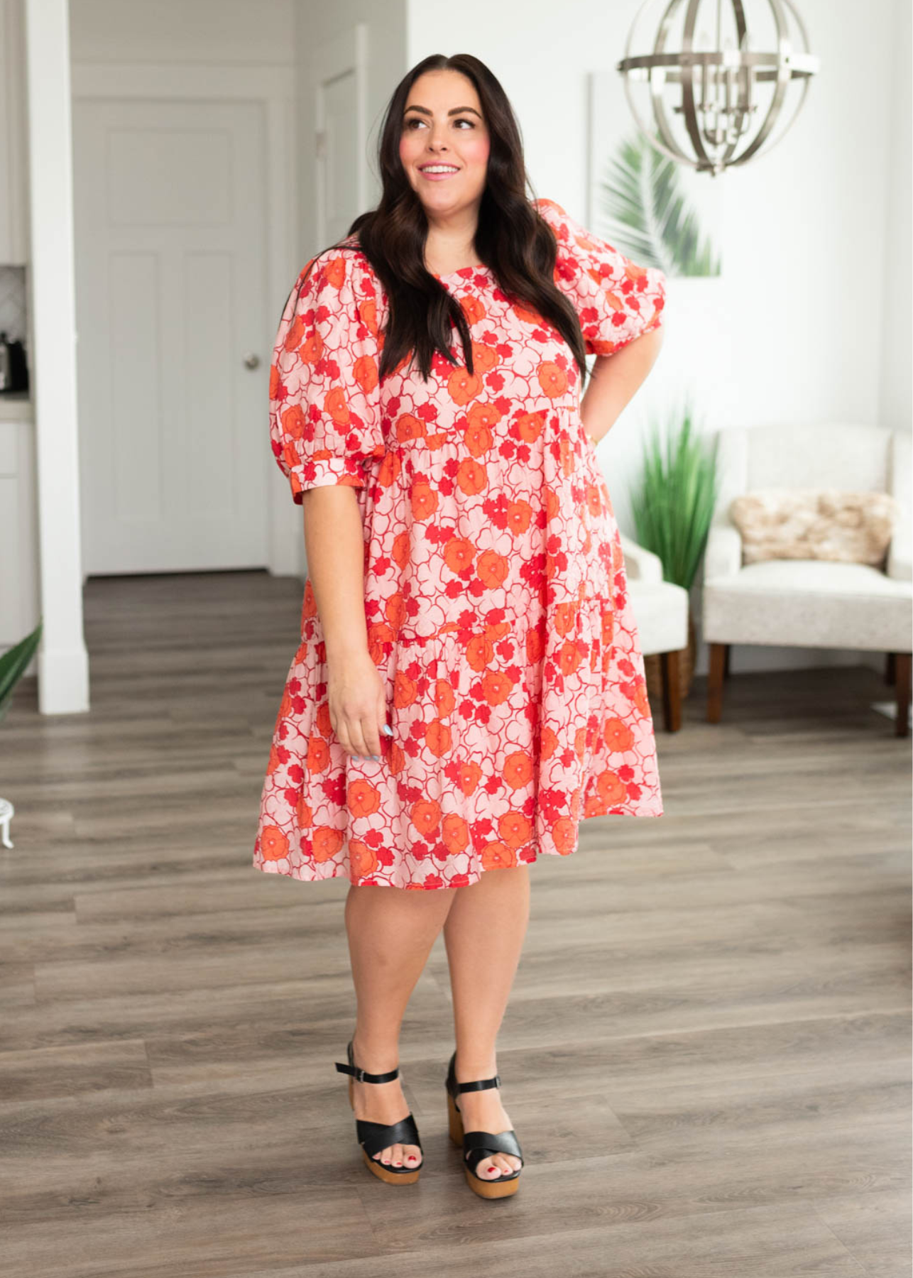 Plus size pink dress with short sleeve and floral print