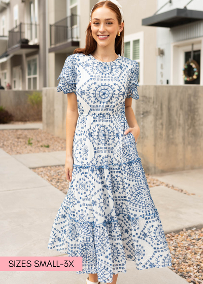 Blue embroidered dress with short sleeves
