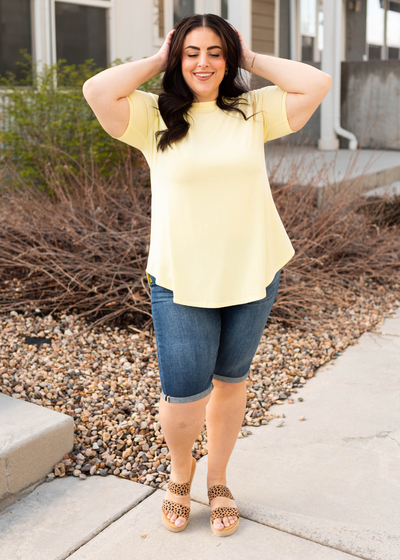 Short sleeve plus size yellow top