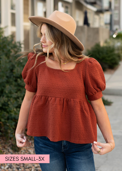 Auburn tiered shirt with a square neck