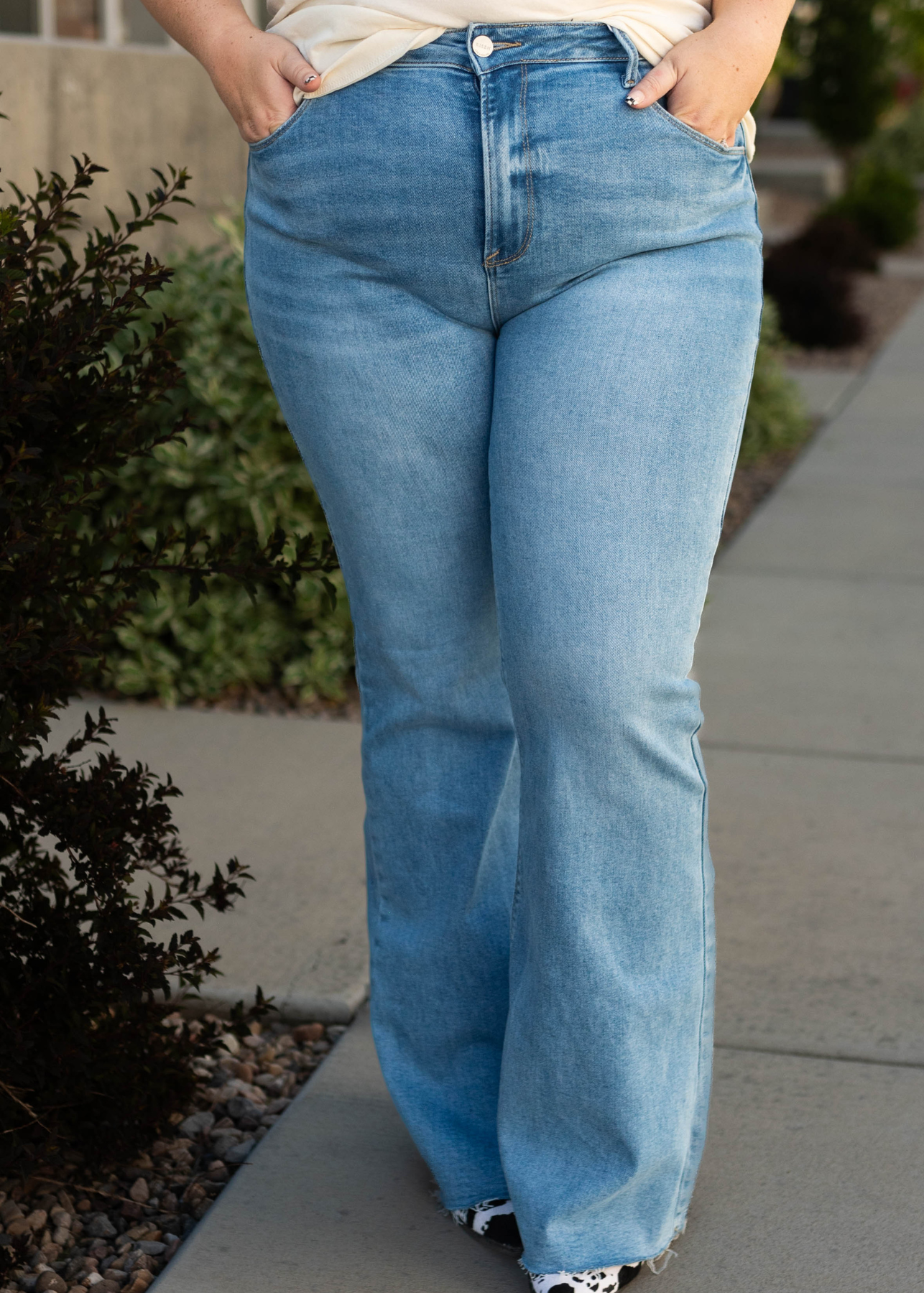 Carlene Curvy Bootcut Jeans