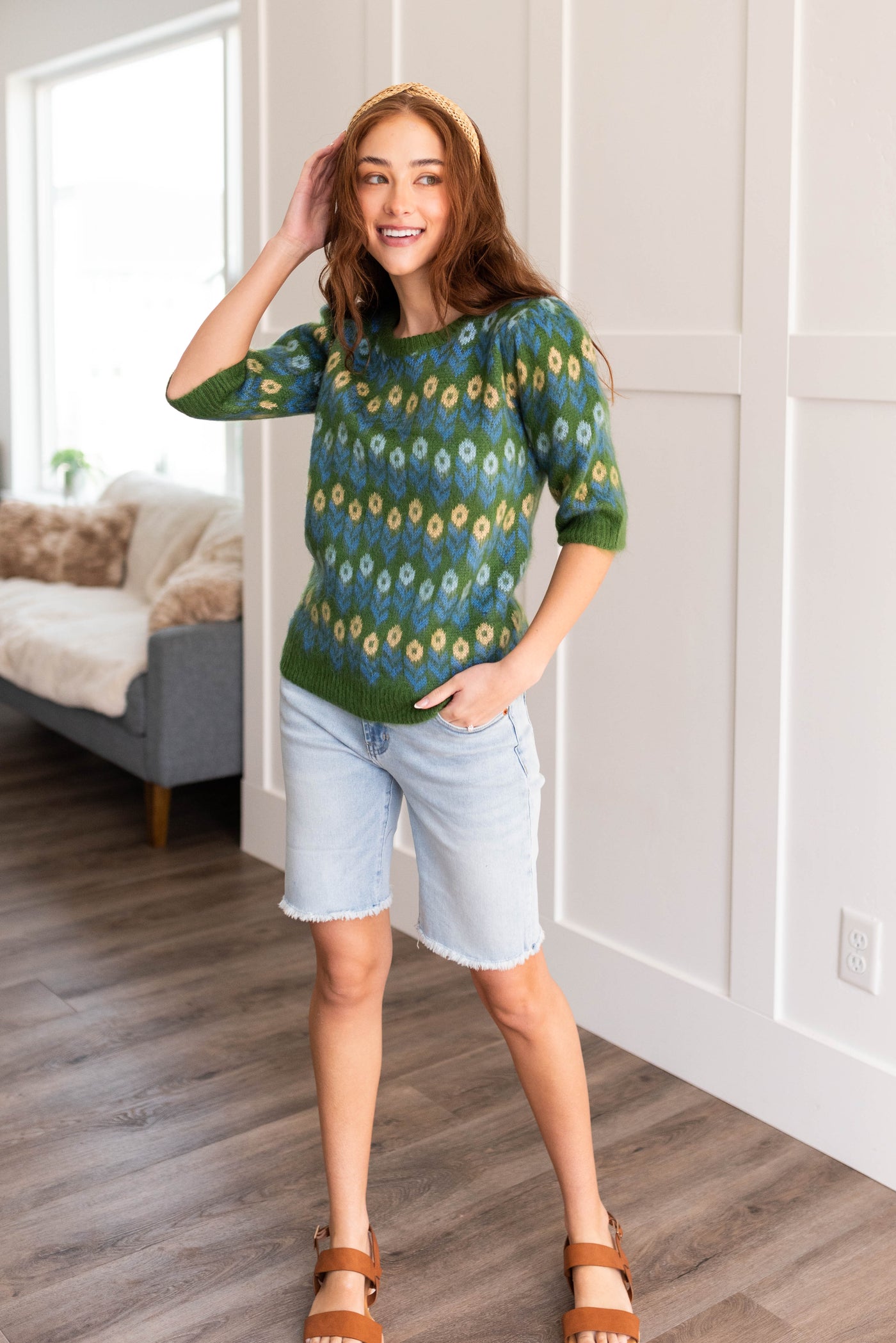Green pattern top with short sleeves