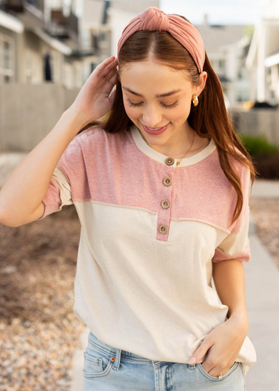 Mauve color block top with short sleeves