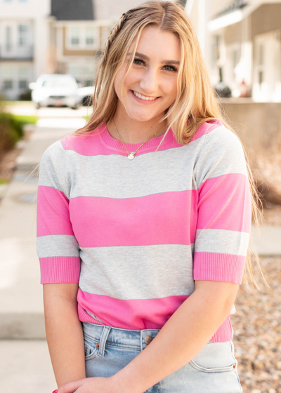 Pink stripe top with short sleeves