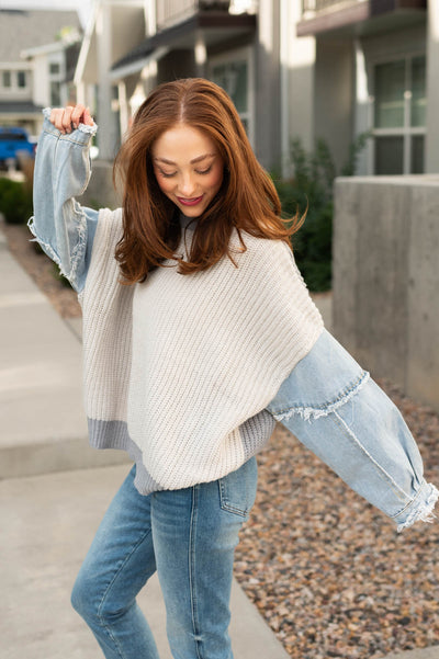 Long sleeve denim sleeve grey sweater with ivory front