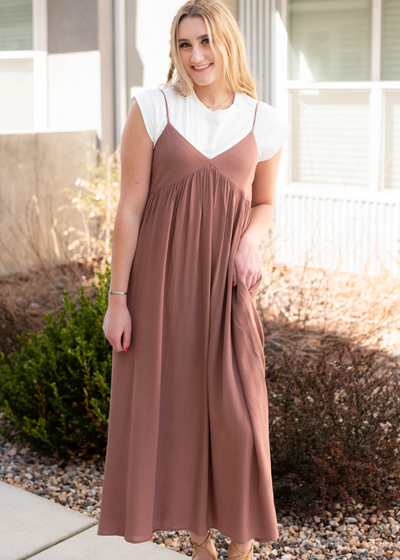 Terracotta maxi dress with spaghetti straps and pocket