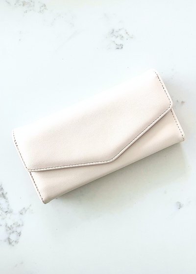 Marlys White Snap Wallet