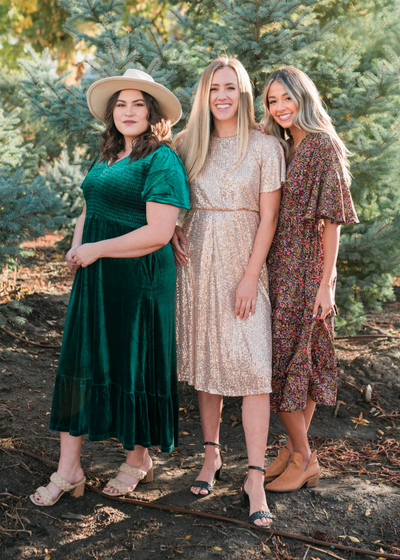 Noel Evergreen Velvet Maxi Dress
