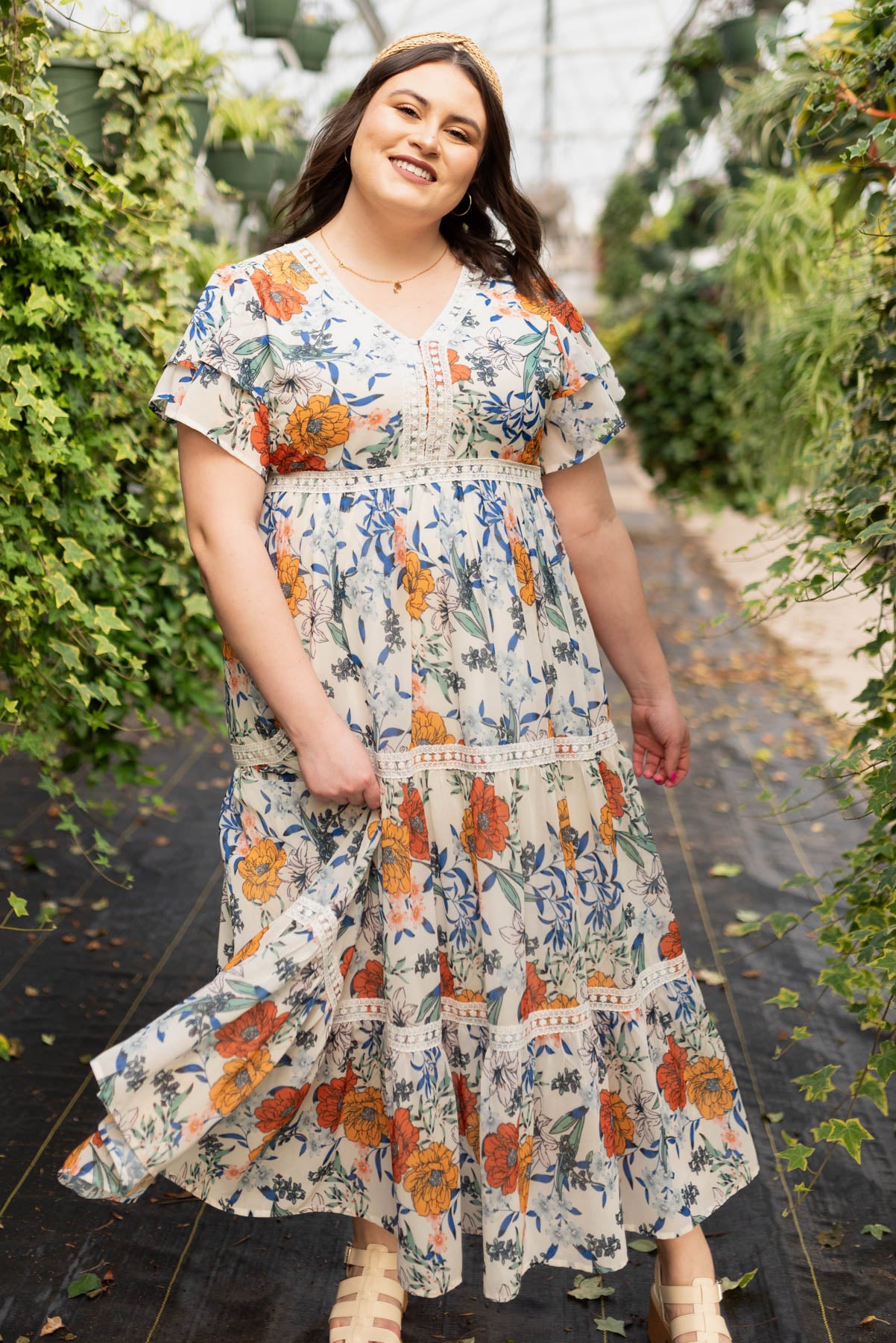 Plus size cream floral tiered dress with short sleeves