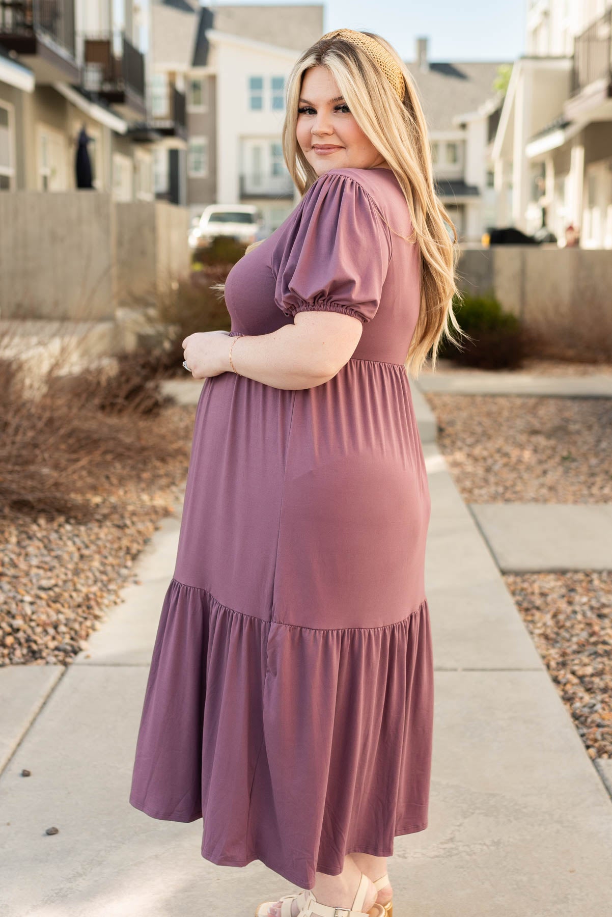 Side view of the plus size lavender tiered dress