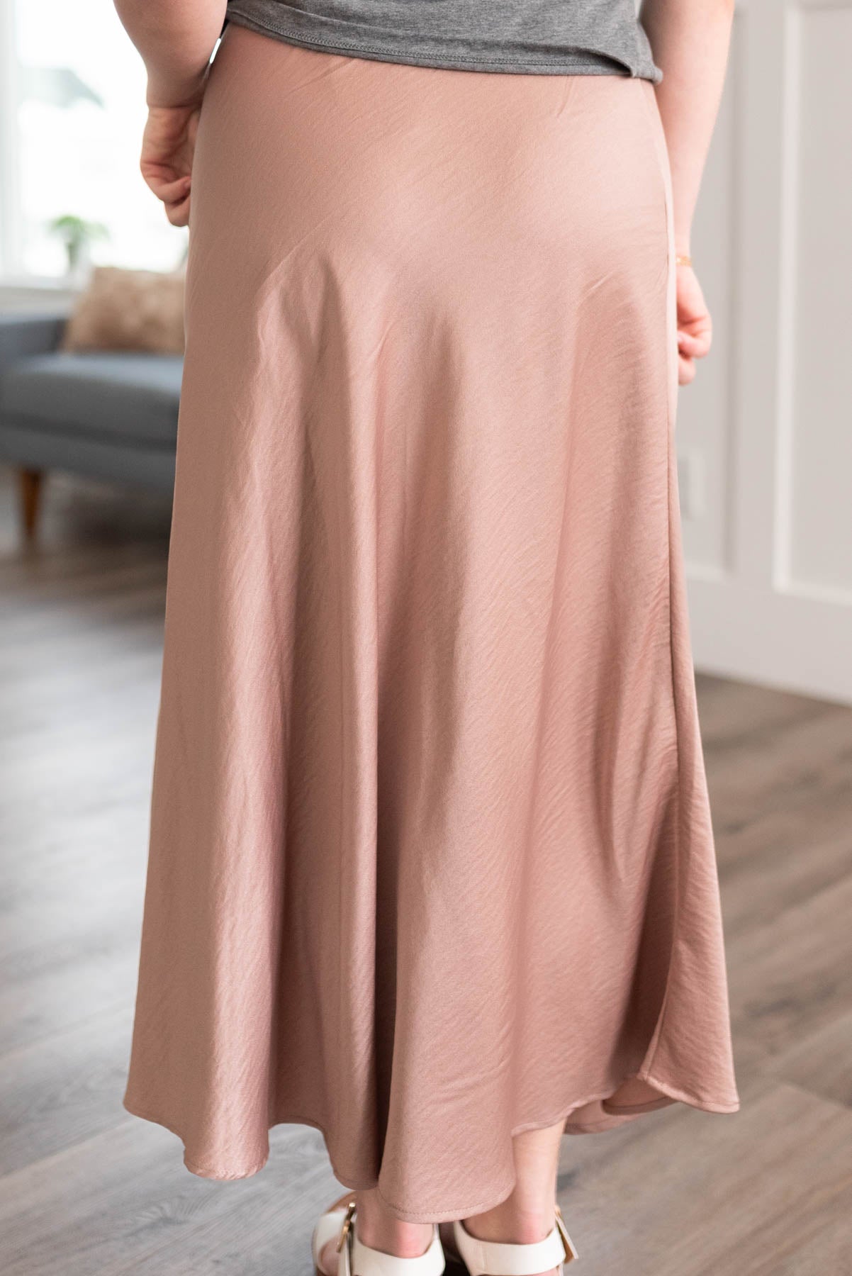 Back view of a taupe skirt