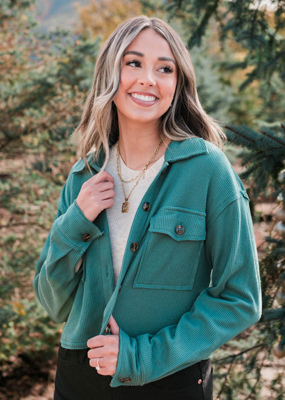 Button up hunter green top with front pockets
