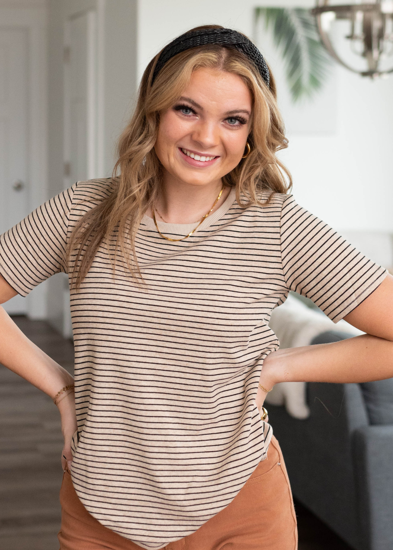 Oatmeal stripe top with short sleeves