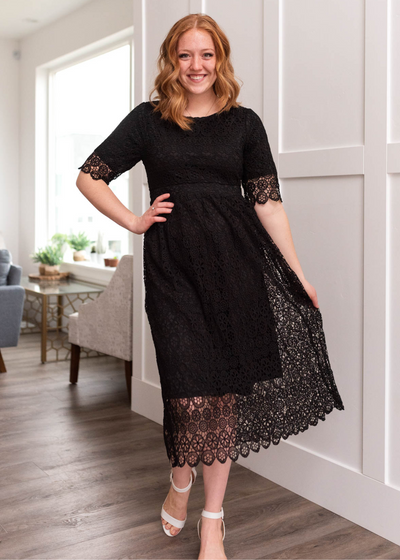 Short sleeve black lace dress