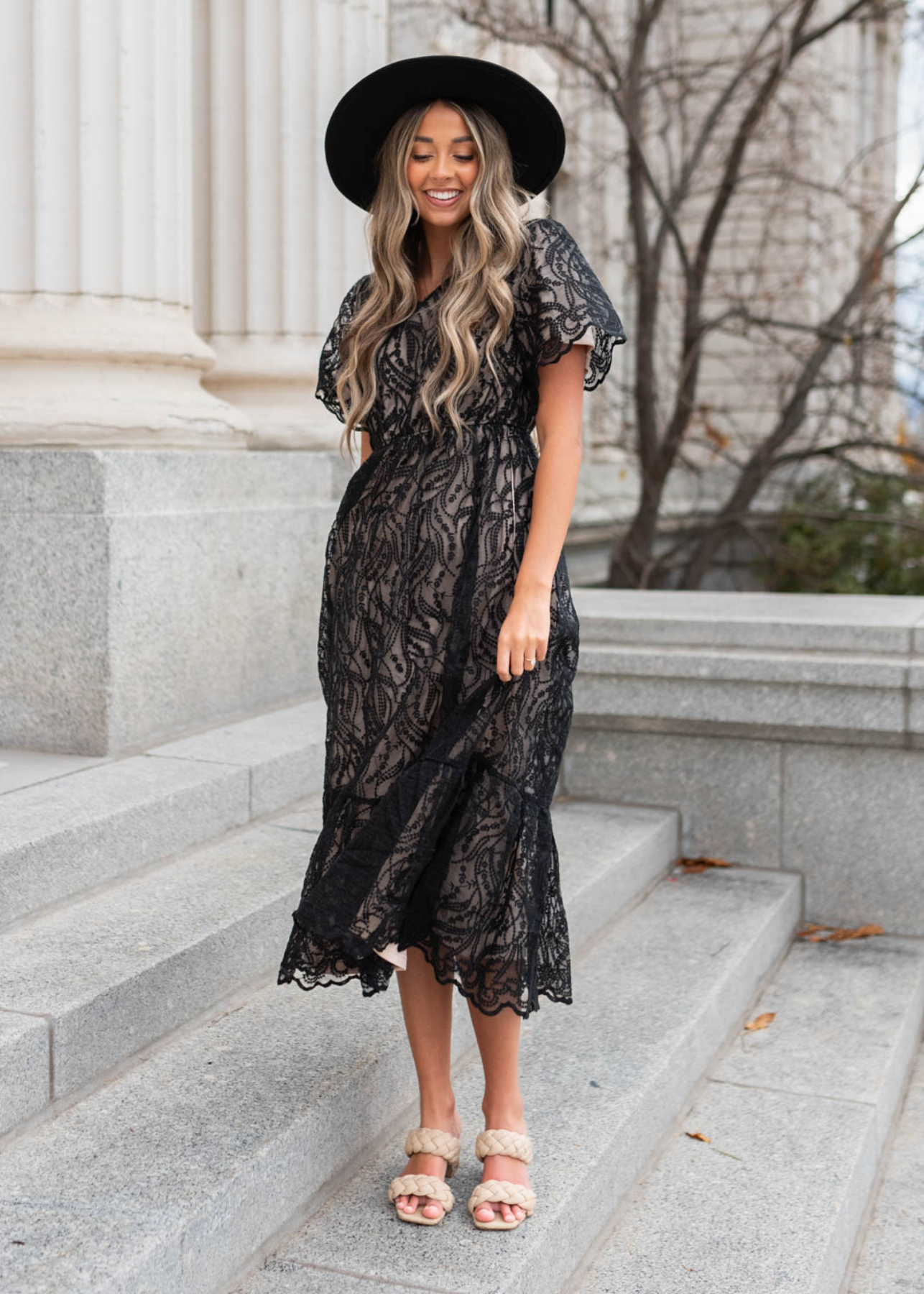 Lace black dress with short sleeves