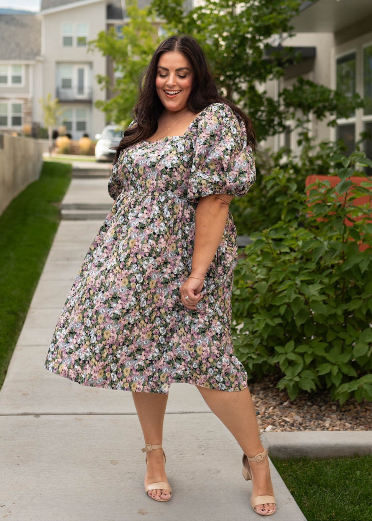 Short sleeve plus size floral dress