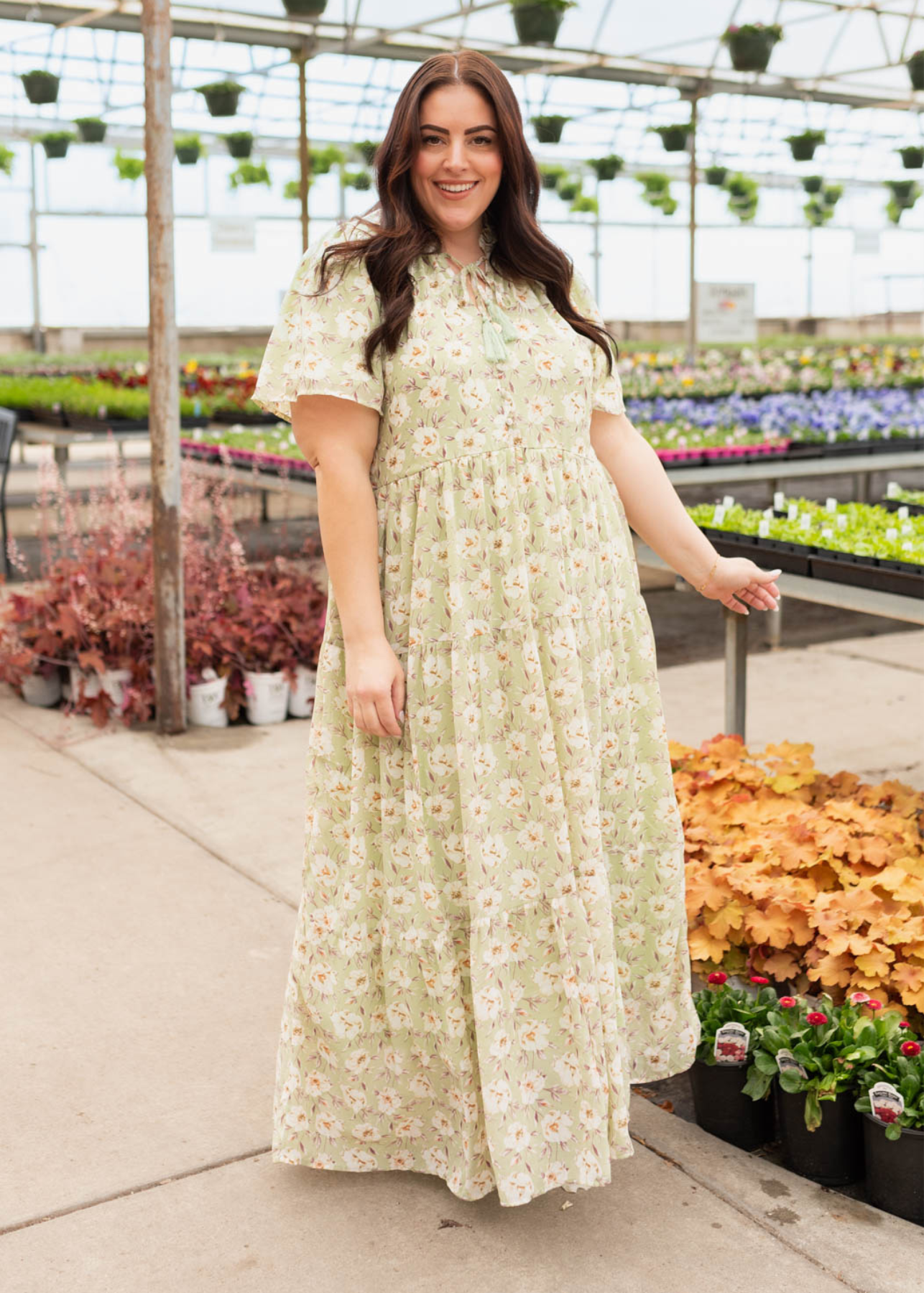 Short sleeve plus size sage floral dress