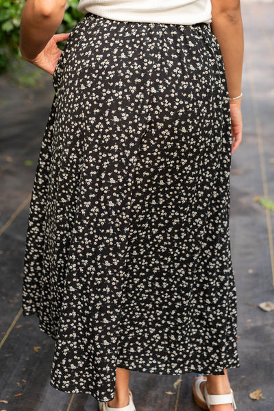 Back view of the black daisy skirt