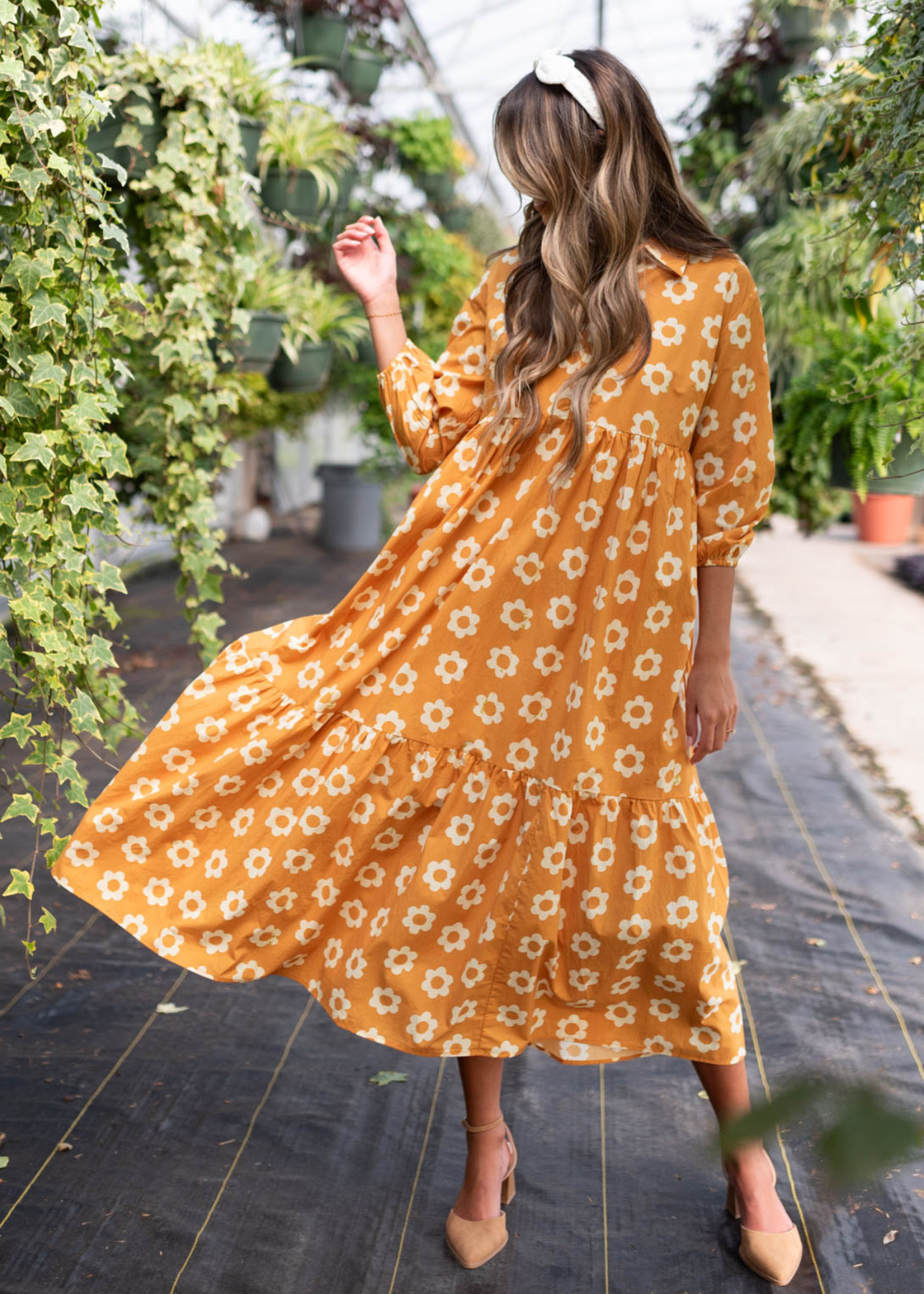 Golden floral dress with collar