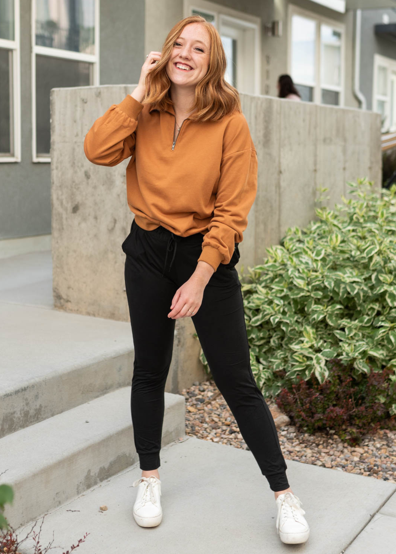 Long sleeve camel pullover with zipper at the neck