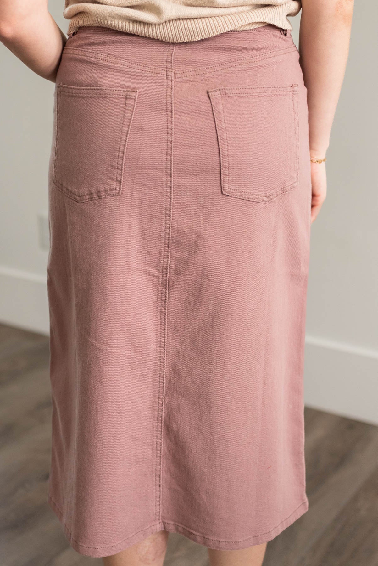 Back view of the mauve maxi skirt