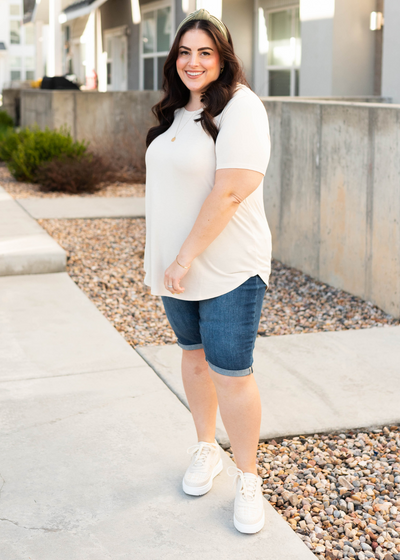 Short sleeve taupe top in plus size