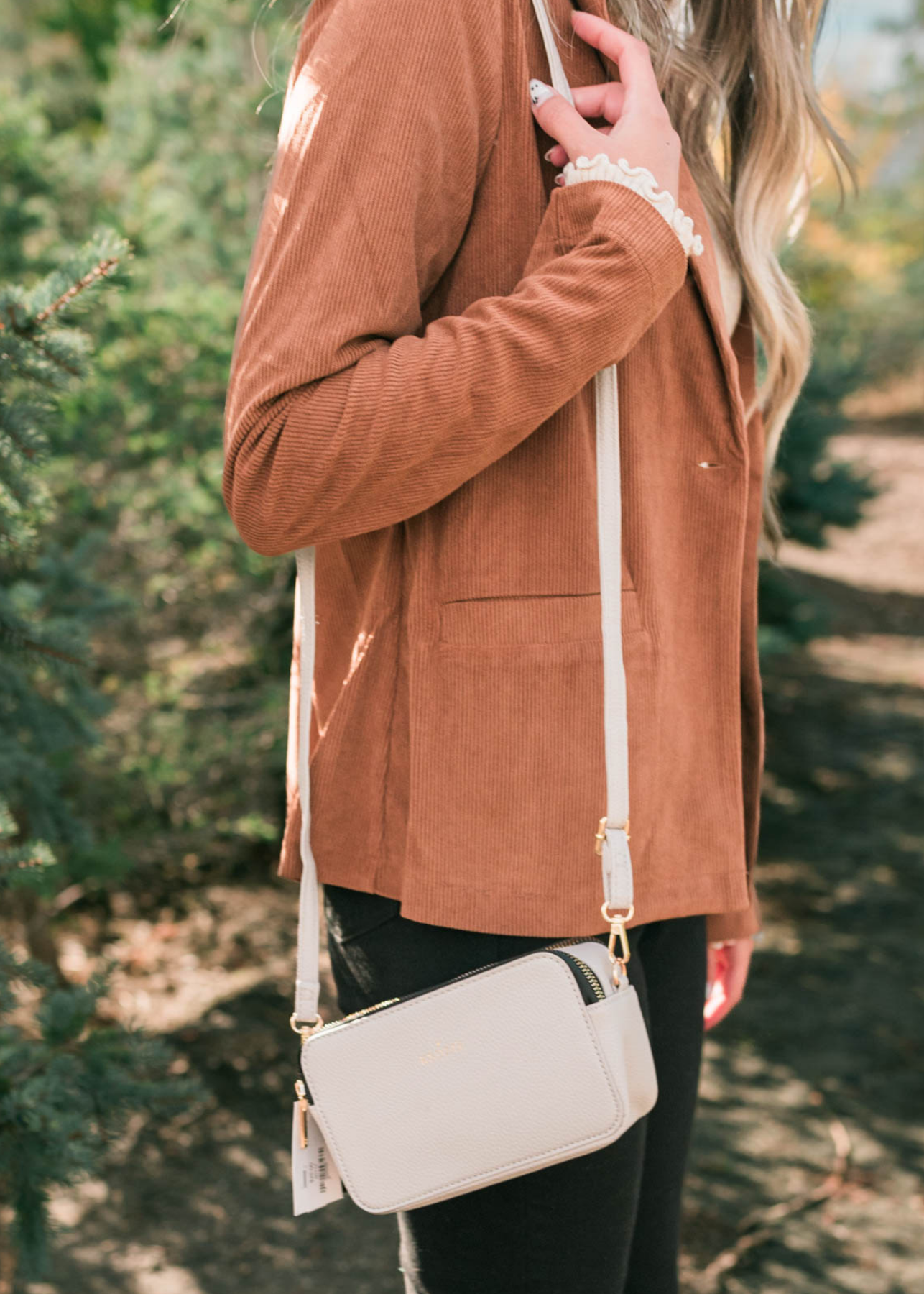 Beige crossbody bag