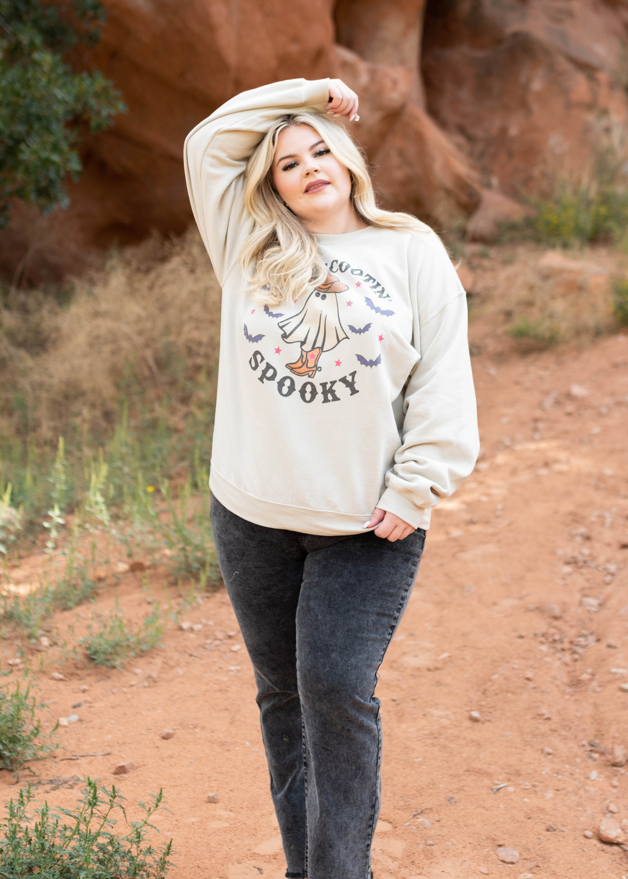 Long sleeve boot scoot-in sand sweatshirt with a ghost