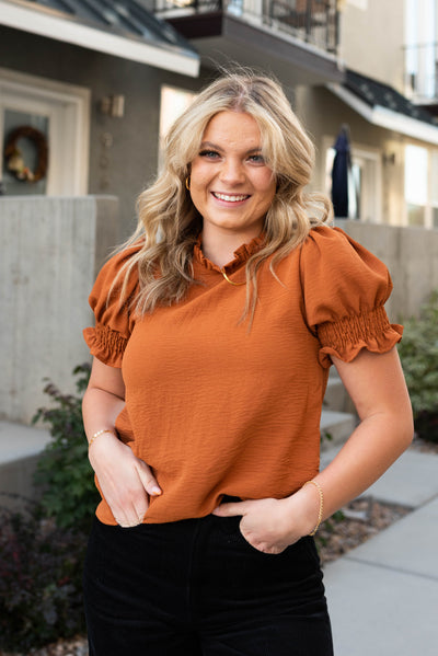 Short sleeve pumpkin top