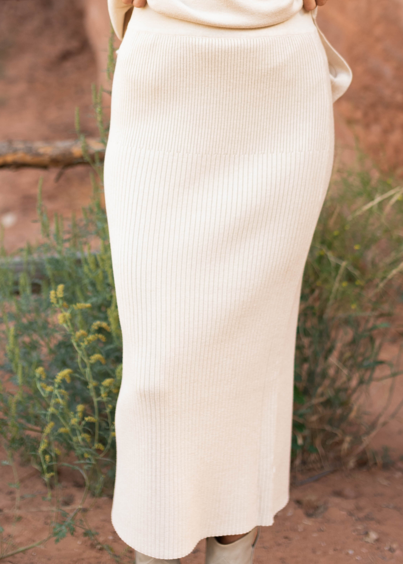 ribbed sweater oatmeal skirt