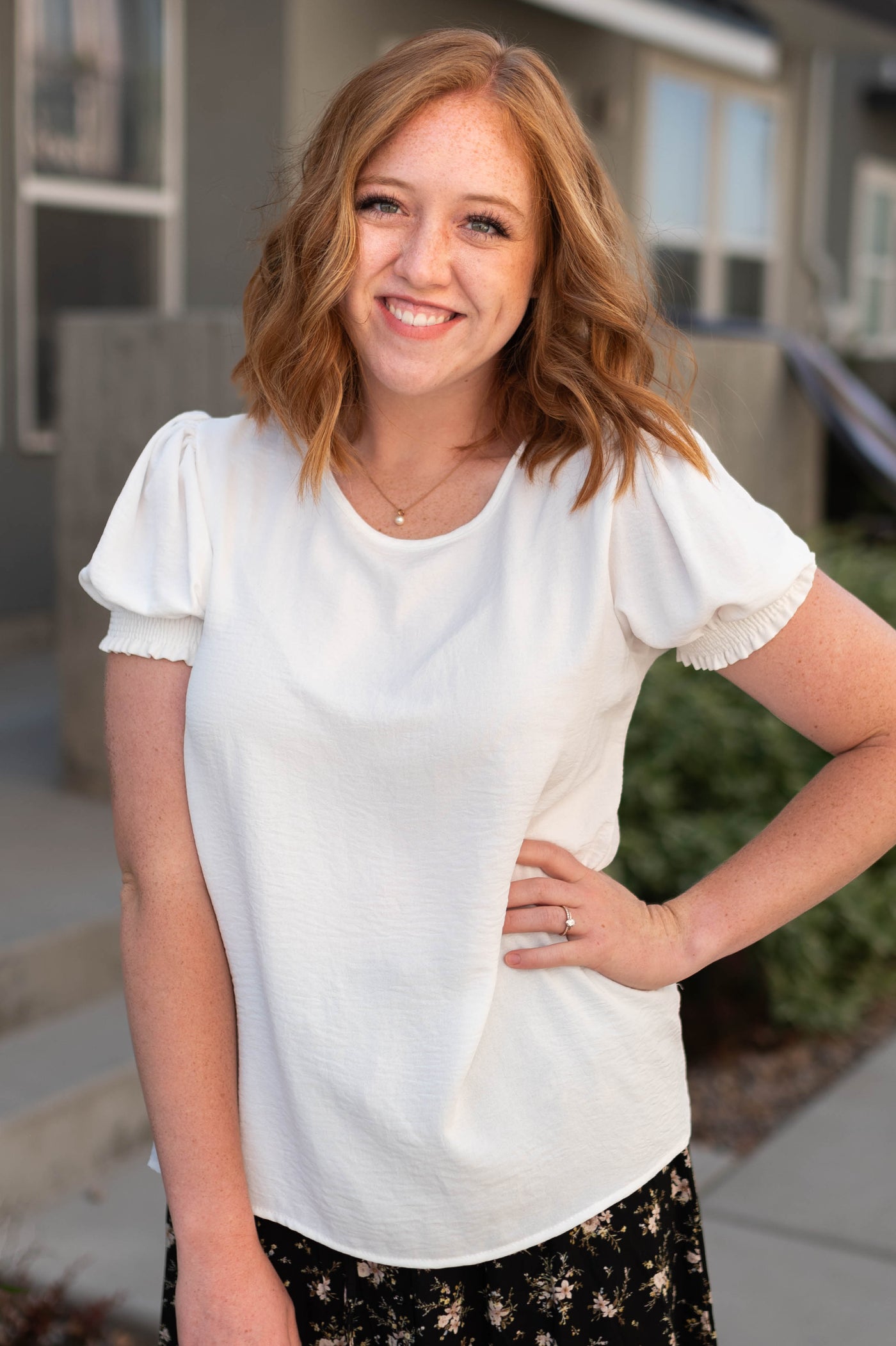 Short sleeve ivory top
