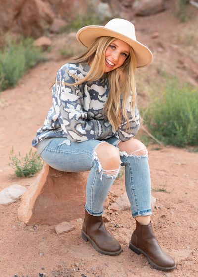 Floral grey sweater