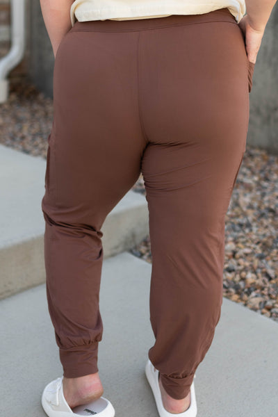 Back view of plus size smoky topaz joggers