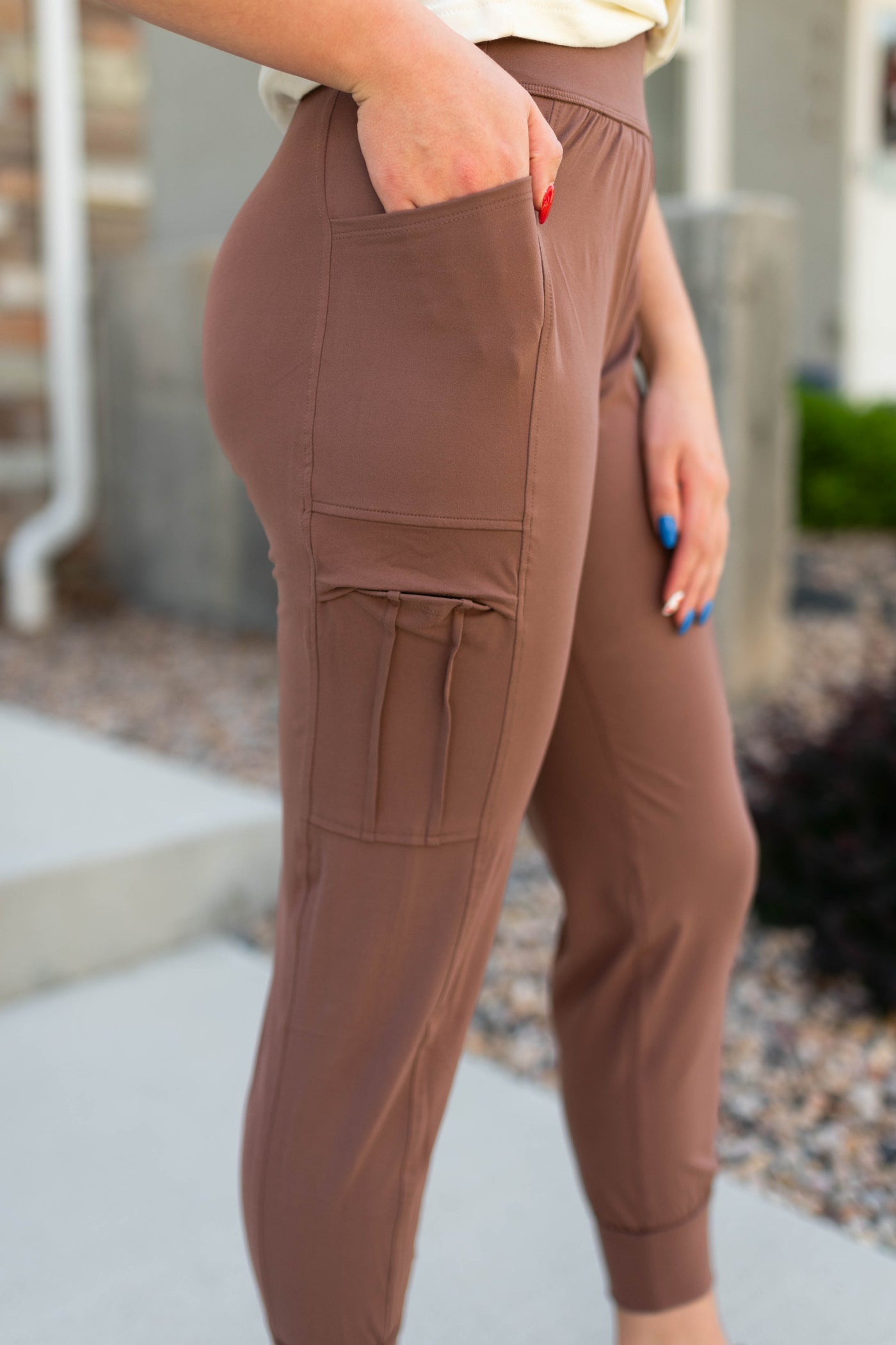 Side view of smoky topaz joggers