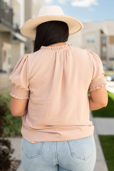 Back view of a sand top