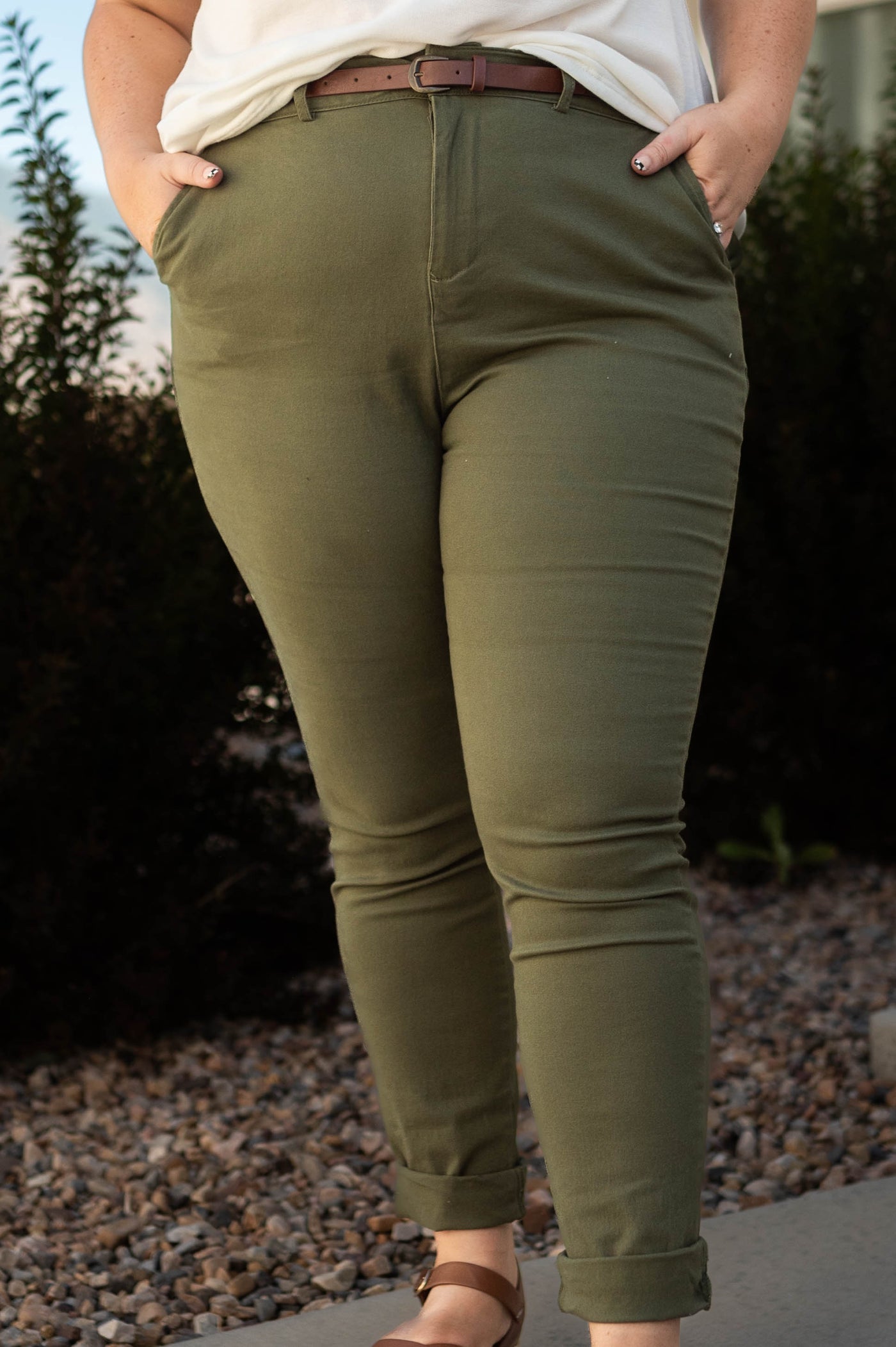 Olive pants with front pocket