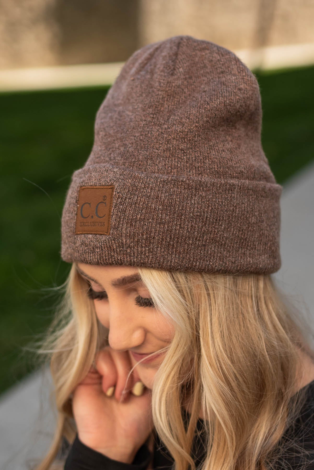 Mocha knit beanie with a cuff