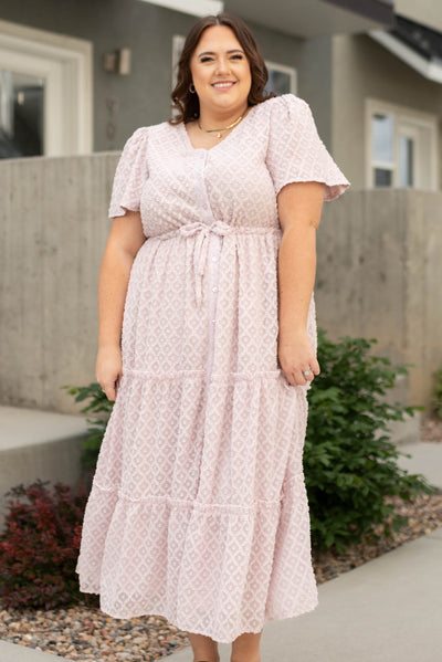 Plus size dusty pink dress with short sleeves
