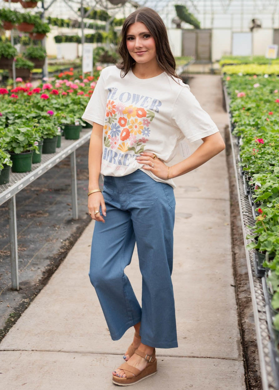 Dahlia White Flower Market T-shirt