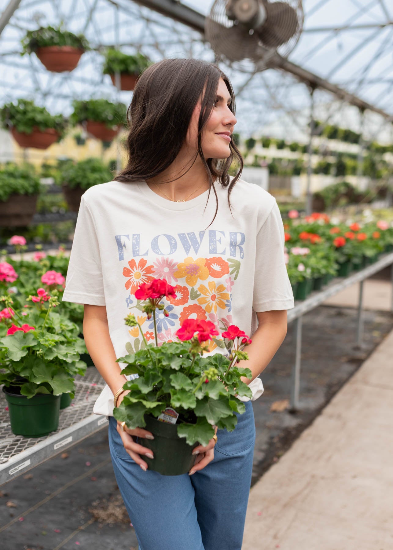 Dahlia White Flower Market T-shirt