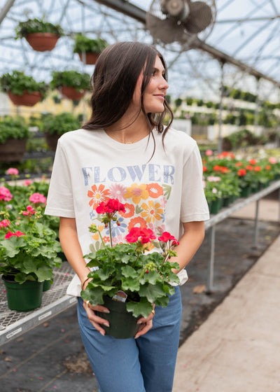 Dahlia White Flower Market T-shirt