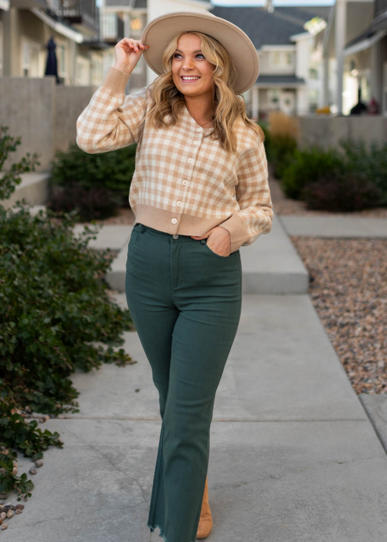 Daisie Hunter Green Wide Leg Pants