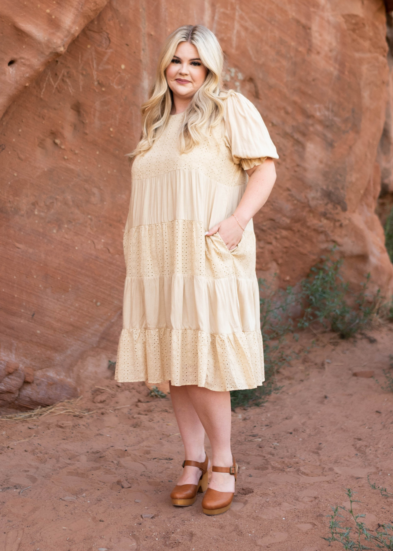 Short sleeve plus size beige dress with pockets
