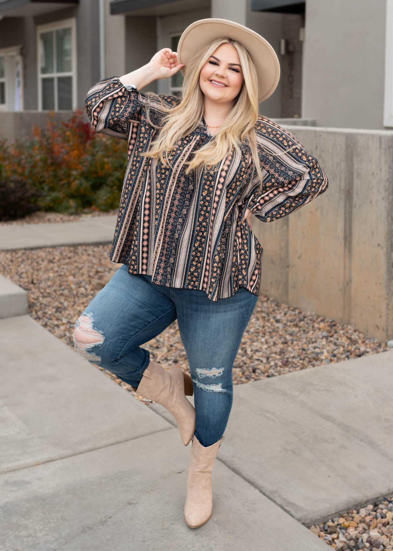 Plus size patterned black top