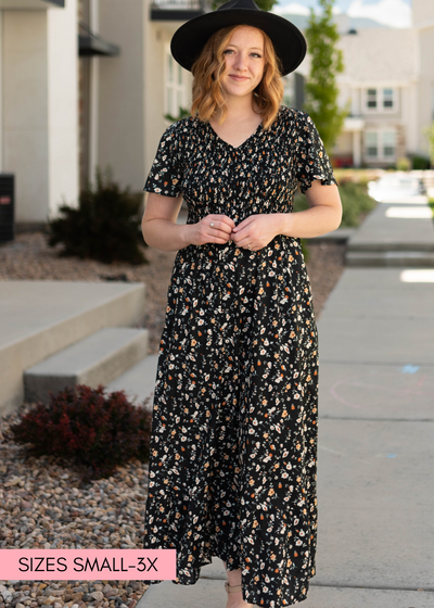 Short sleeve black floral dress with pockets