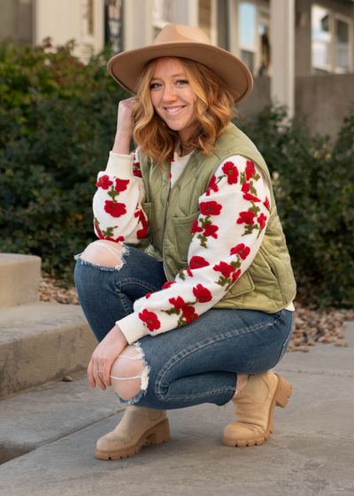 Olive quilted vest with front pocket