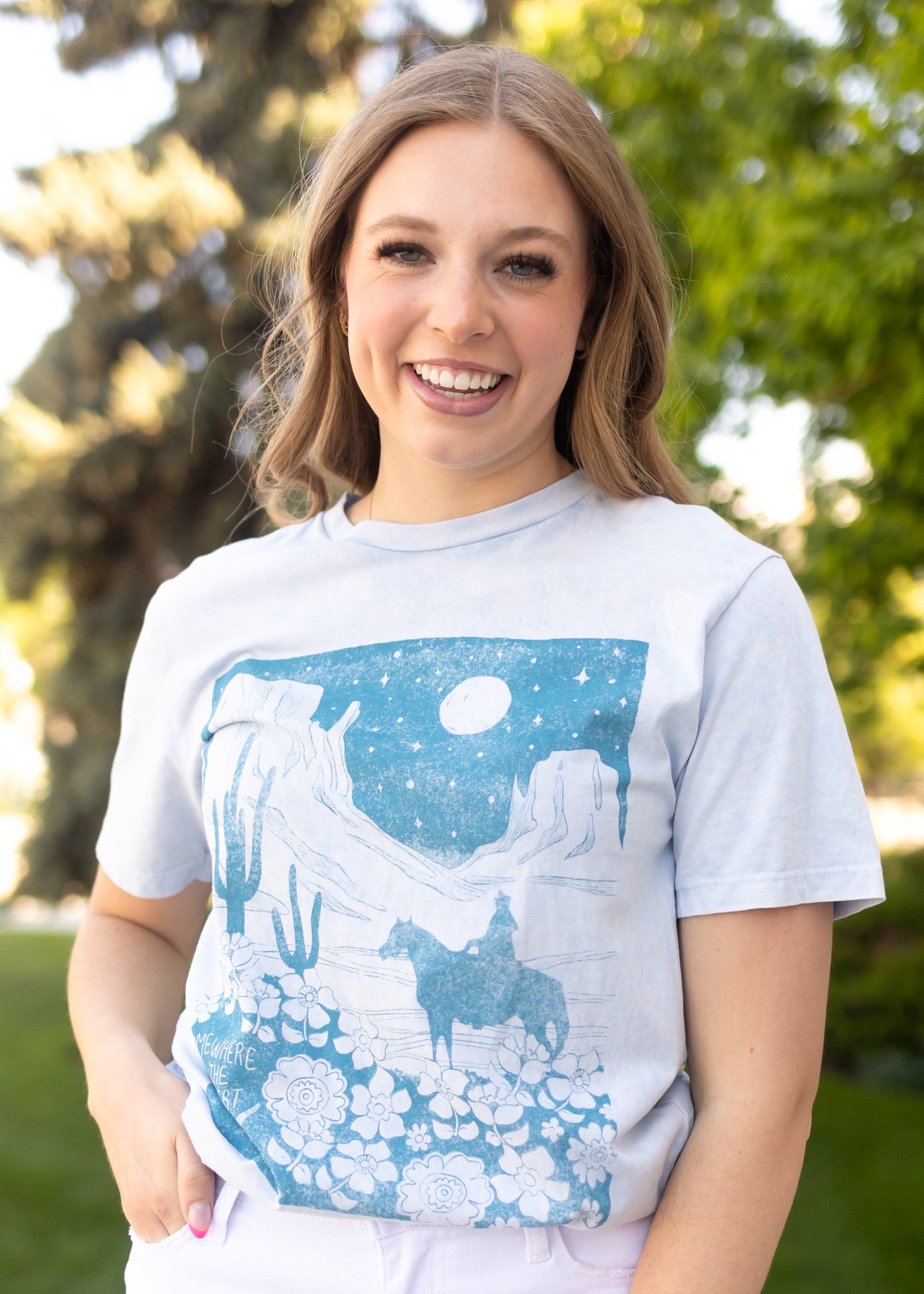 Desert night blue tee with short sleeves