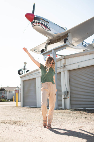 Khaki pants with pocket