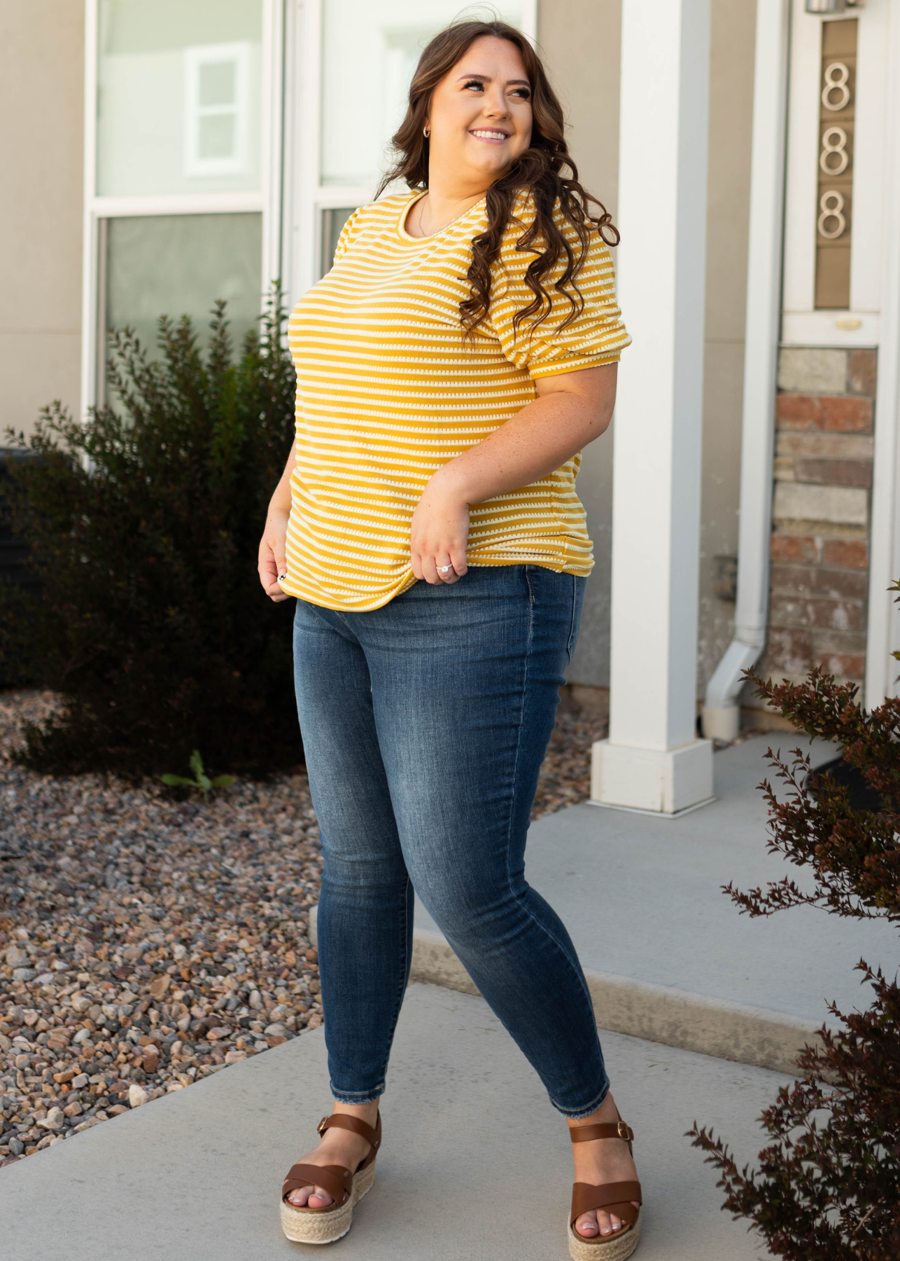 Short sleeve mustard top