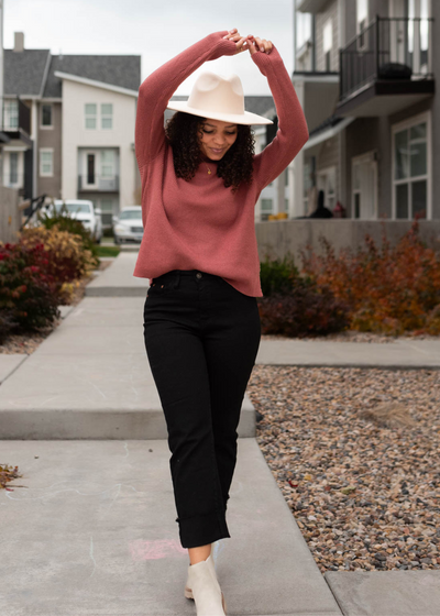 Marsala sweater with long sleeves